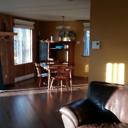Villa La Nef Bleue Tadoussac Esterno foto