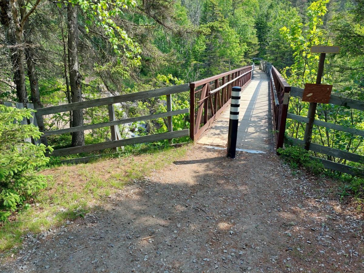 Villa La Nef Bleue Tadoussac Esterno foto